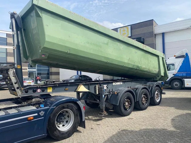 Schmitz Cargobull stalen kipper, 28 cub ,3 asser SKI 24 7.2 - Kallur-poolhaagis: pilt 1 Schmitz Cargobull stalen kipper, 28 cub ,3 asser SKI 24 7.2 - Kallur-poolhaagis: pilt 1