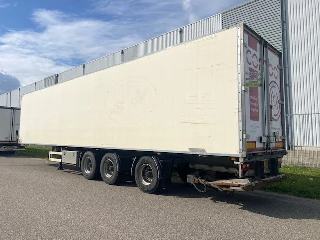 Van Eck koelvries 3 asser stuuras,met carrier vector koelmotor, apk gekeurd - Külmutiga poolhaagis: pilt 3 Van Eck koelvries 3 asser stuuras,met carrier vector koelmotor, apk gekeurd - Külmutiga poolhaagis: pilt 3