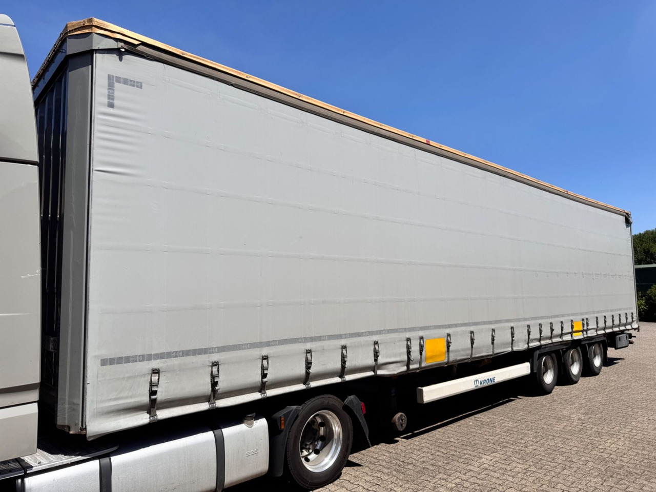 Krone SD Curtainsider MEGA Jumbo XL Zert Getränke etc - Tentpoolhaagis: pilt 5 Krone SD Curtainsider MEGA Jumbo XL Zert Getränke etc - Tentpoolhaagis: pilt 5