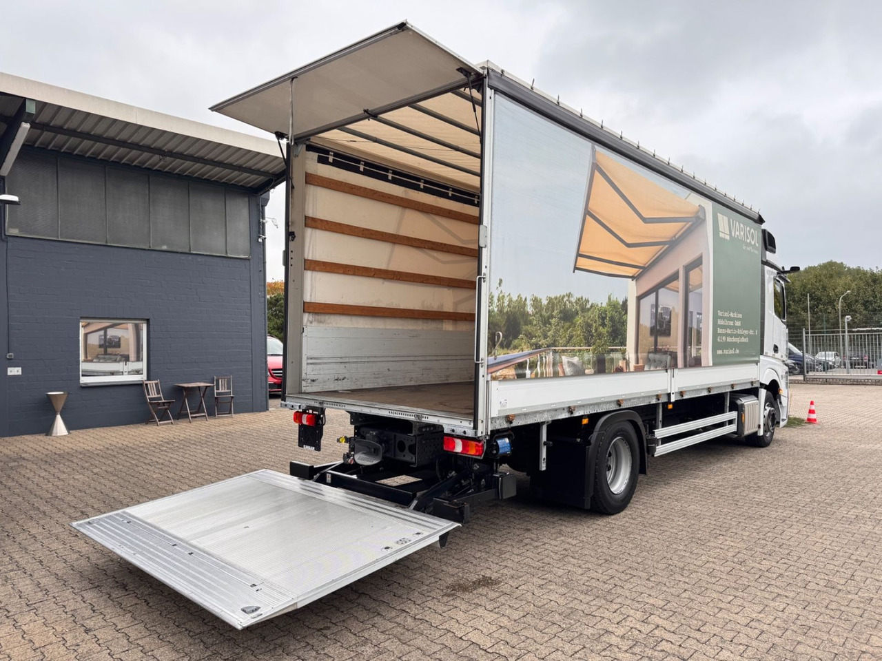 Mercedes-Benz 1833 Actros 5 StreamSPace LBW - Tent veoauto: pilt 5 Mercedes-Benz 1833 Actros 5 StreamSPace LBW - Tent veoauto: pilt 5