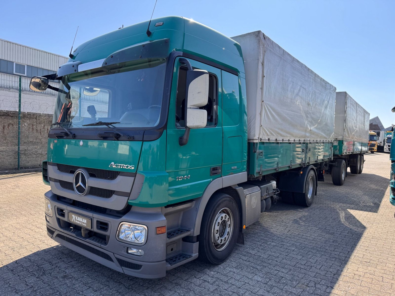 Mercedes-Benz 1844 Actros MP3 3-SeitenKipper Getreide Pritsche - Kallurauto: pilt 5 Mercedes-Benz 1844 Actros MP3 3-SeitenKipper Getreide Pritsche - Kallurauto: pilt 5