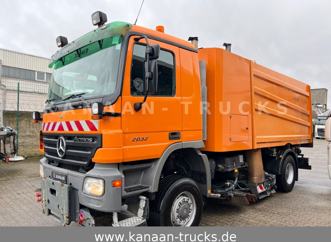 Mercedes-Benz 2032 Actros 4x4 Bucher STKF 9500 AIRPORT KLIMA - Tänavapühkimismasin: pilt 3 Mercedes-Benz 2032 Actros 4x4 Bucher STKF 9500 AIRPORT KLIMA - Tänavapühkimismasin: pilt 3