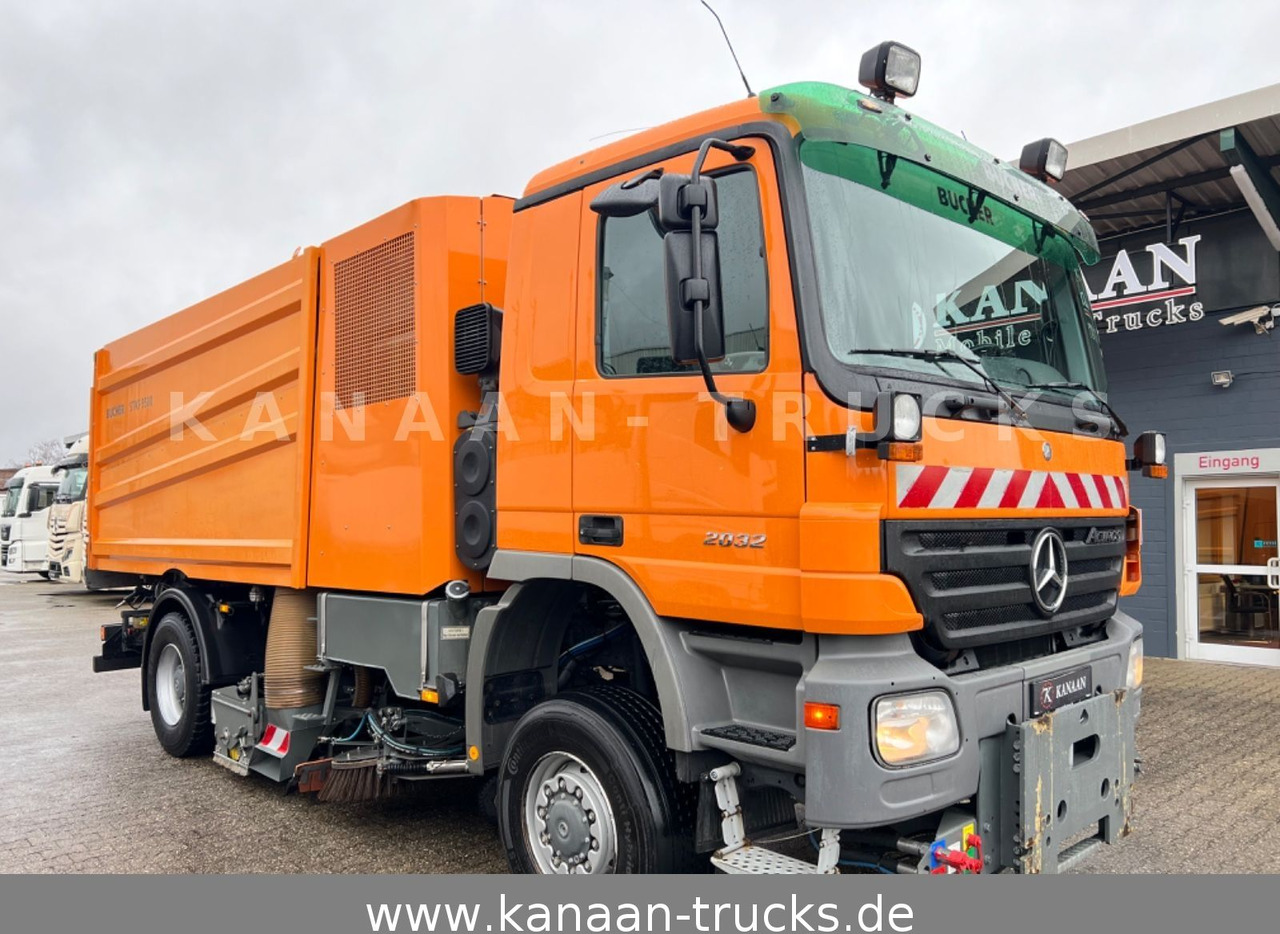 Mercedes-Benz 2032 Actros 4x4 Bucher STKF 9500 AIRPORT KLIMA - Tänavapühkimismasin: pilt 1 Mercedes-Benz 2032 Actros 4x4 Bucher STKF 9500 AIRPORT KLIMA - Tänavapühkimismasin: pilt 1
