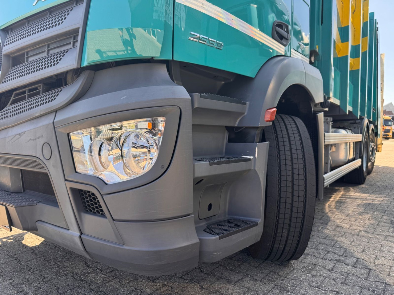 Mercedes-Benz 2533 Antos Müllwagen Zöller ATM bei 90Tkm liising Mercedes-Benz 2533 Antos Müllwagen Zöller ATM bei 90Tkm: pilt 8 Mercedes-Benz 2533 Antos Müllwagen Zöller ATM bei 90Tkm liising Mercedes-Benz 2533 Antos Müllwagen Zöller ATM bei 90Tkm: pilt 8