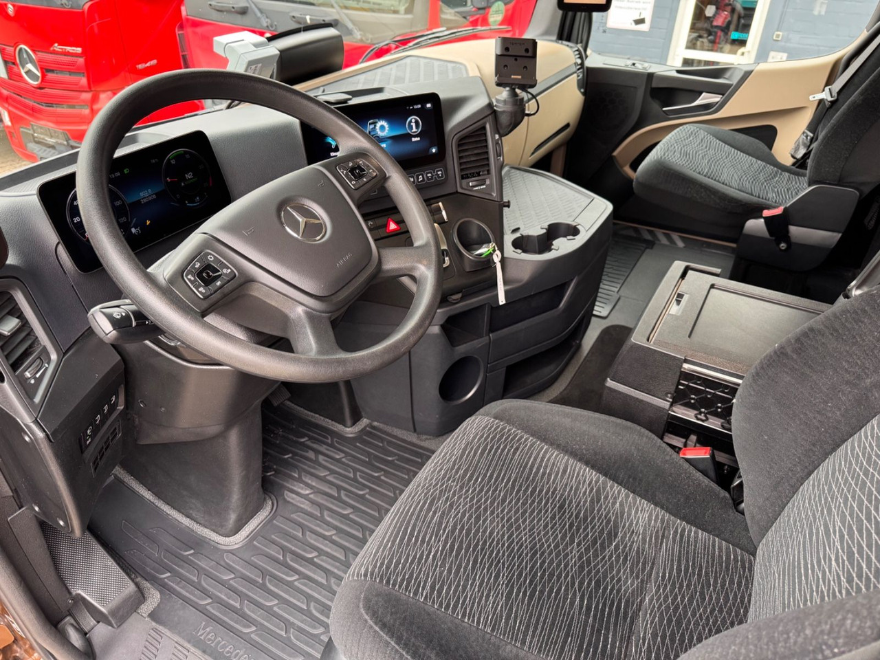 Mercedes-Benz 1848 Actros 5   BigSPace liising Mercedes-Benz 1848 Actros 5   BigSPace: pilt 16