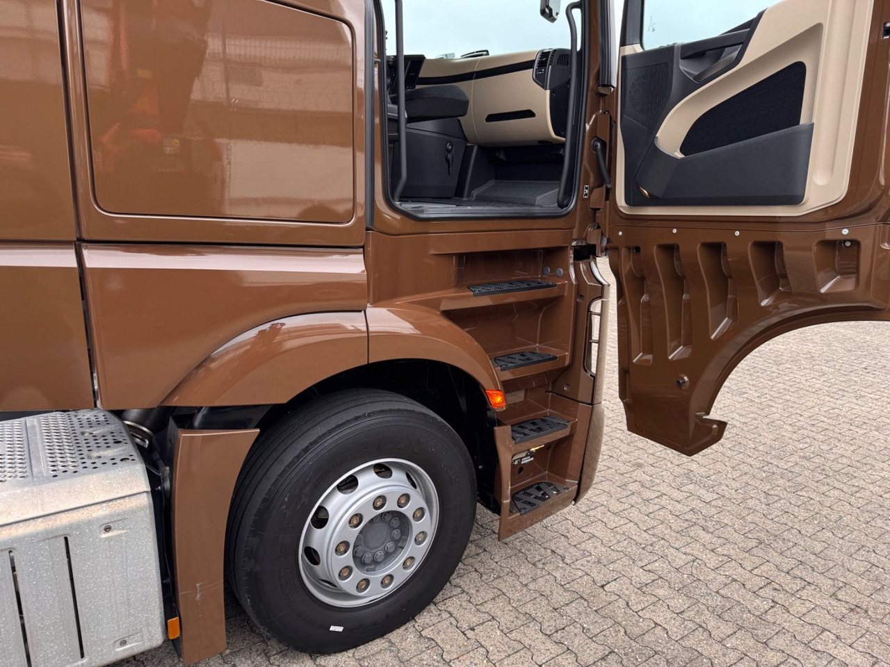 Mercedes-Benz 1848 Actros 5   BigSPace liising Mercedes-Benz 1848 Actros 5   BigSPace: pilt 13