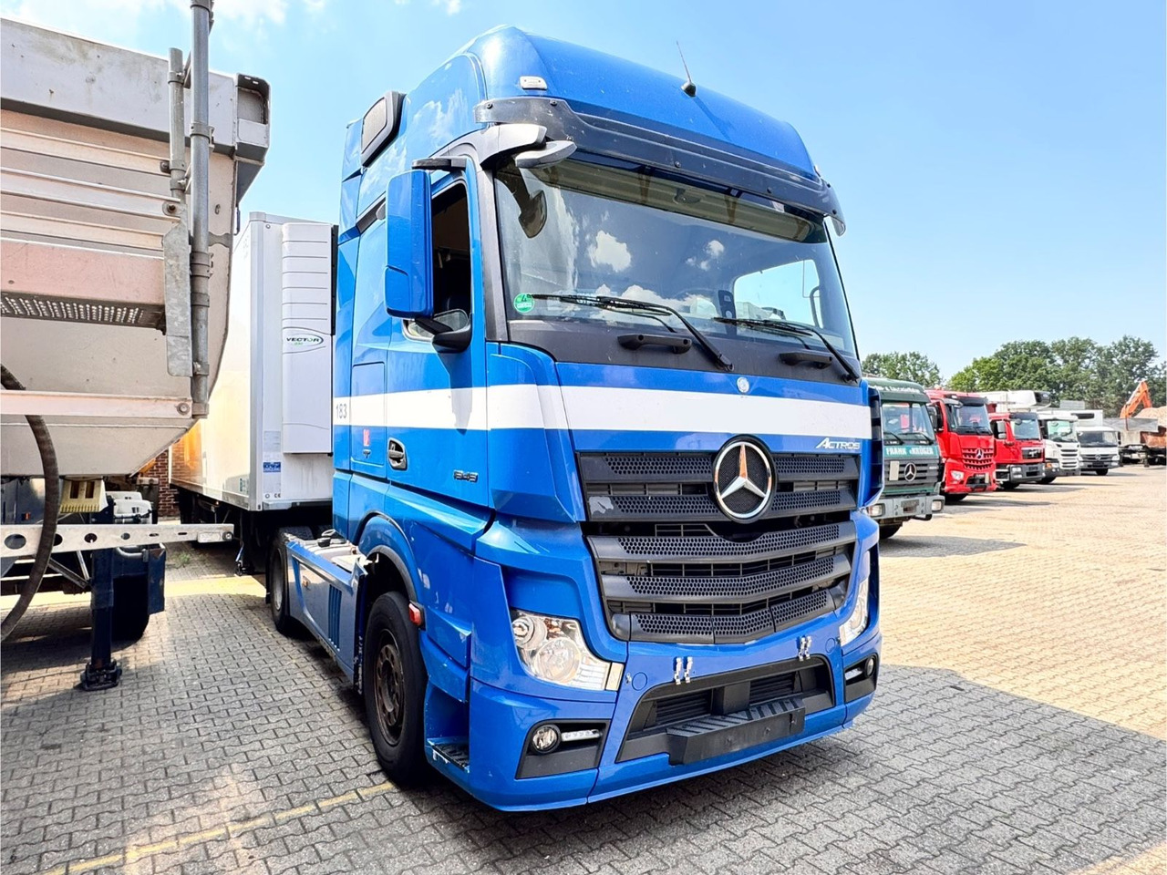 Mercedes-Benz 1848 LL Actros Hydraulik Walkingfloor/ Kipper - Sadulveok: pilt 2 Mercedes-Benz 1848 LL Actros Hydraulik Walkingfloor/ Kipper - Sadulveok: pilt 2