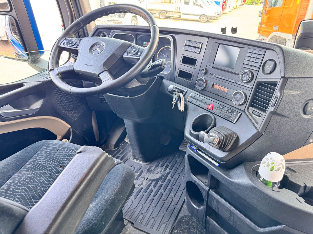 Mercedes-Benz 1848 LL Actros Hydraulik Walkingfloor/ Kipper - Sadulveok: pilt 4 Mercedes-Benz 1848 LL Actros Hydraulik Walkingfloor/ Kipper - Sadulveok: pilt 4