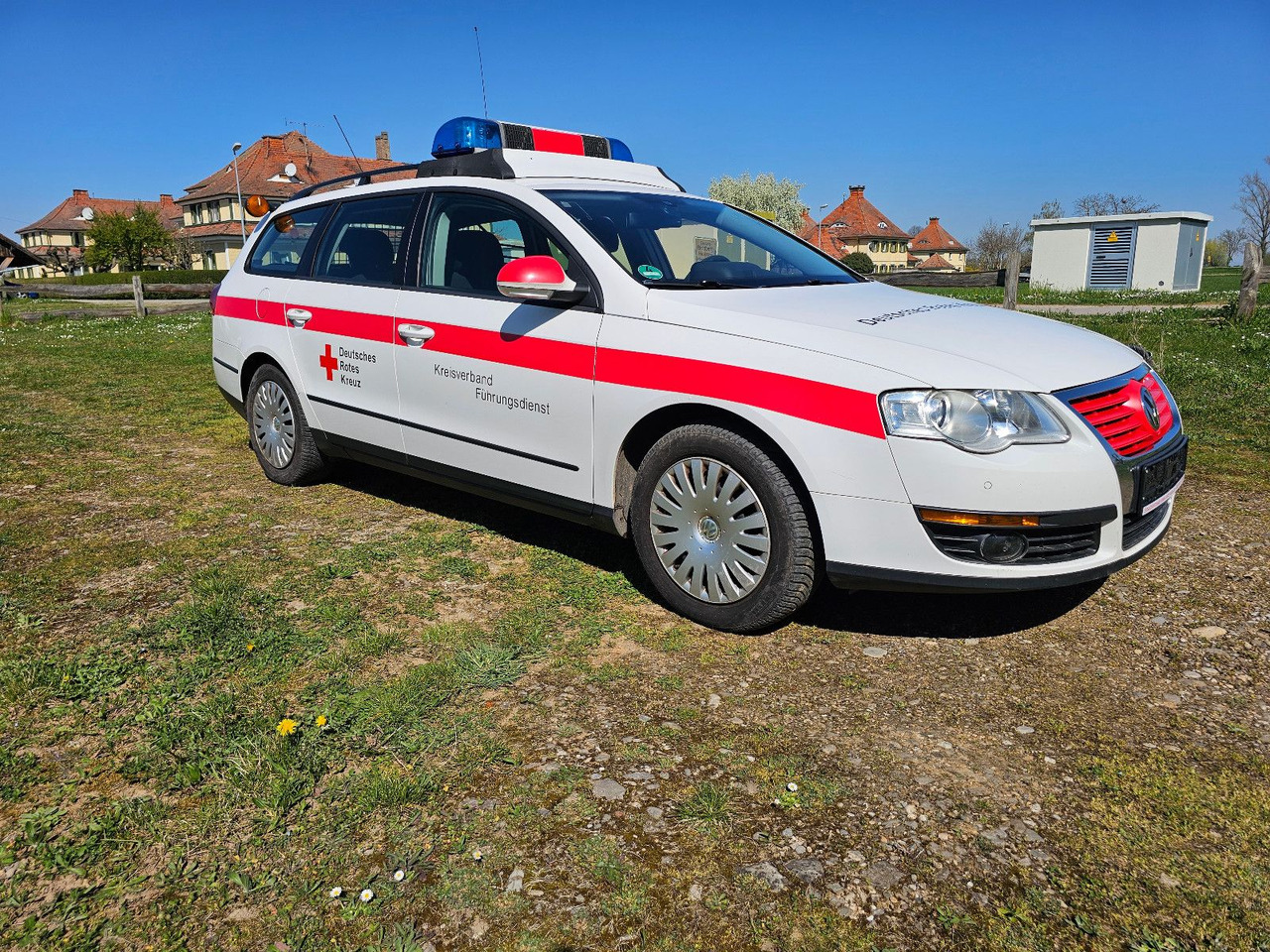 Volkswagen Allrad Feuerwehr Kommandowagen HVO KDOW ELW - Sedaan: pilt 1 Volkswagen Allrad Feuerwehr Kommandowagen HVO KDOW ELW - Sedaan: pilt 1
