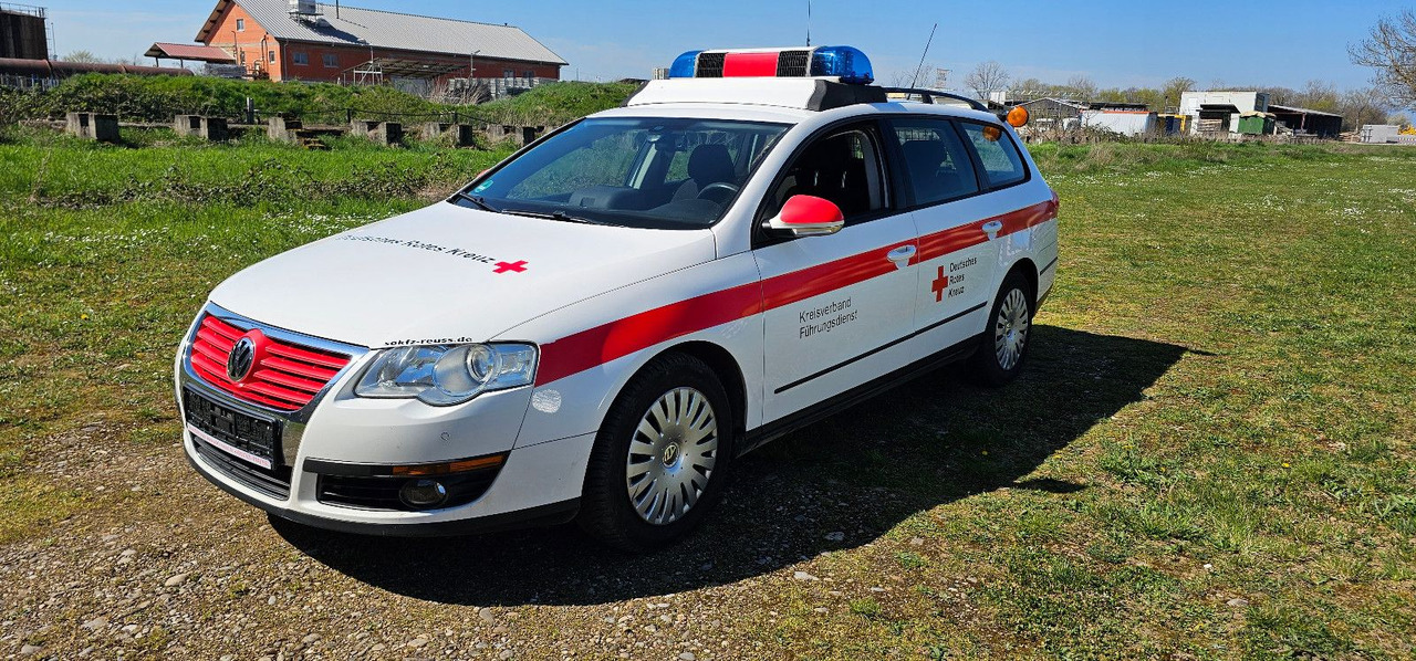 Volkswagen Allrad Feuerwehr Kommandowagen HVO KDOW ELW - Sedaan: pilt 2 Volkswagen Allrad Feuerwehr Kommandowagen HVO KDOW ELW - Sedaan: pilt 2