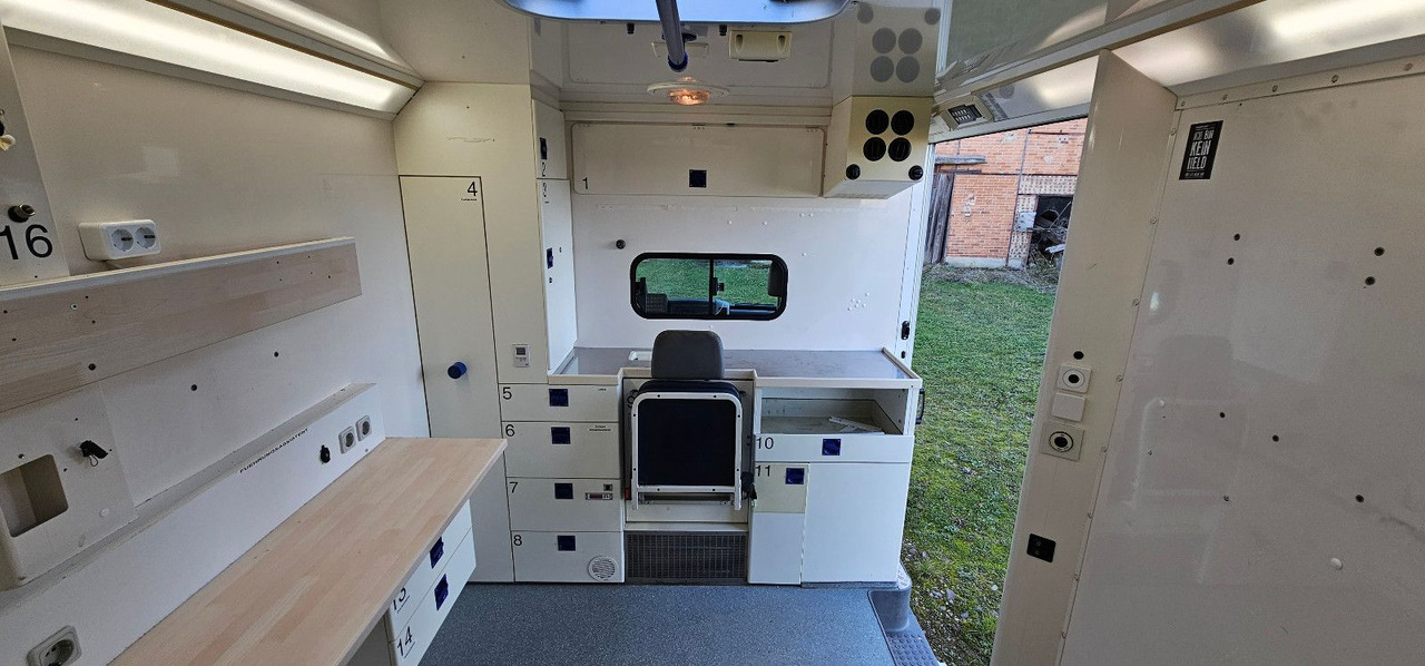Kiirabiauto Volkswagen Crafter ELW  Rettungswagen Camper Van: pilt 11