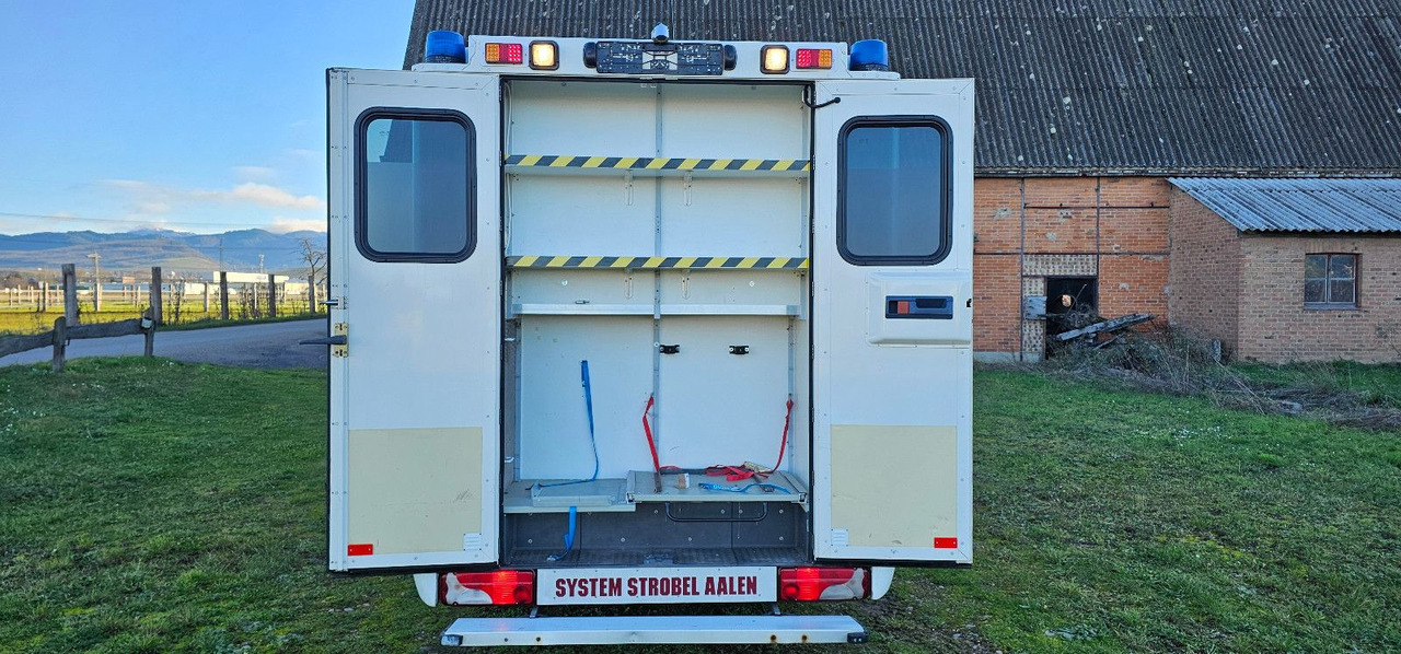 Kiirabiauto Volkswagen Crafter ELW  Rettungswagen Camper Van: pilt 7