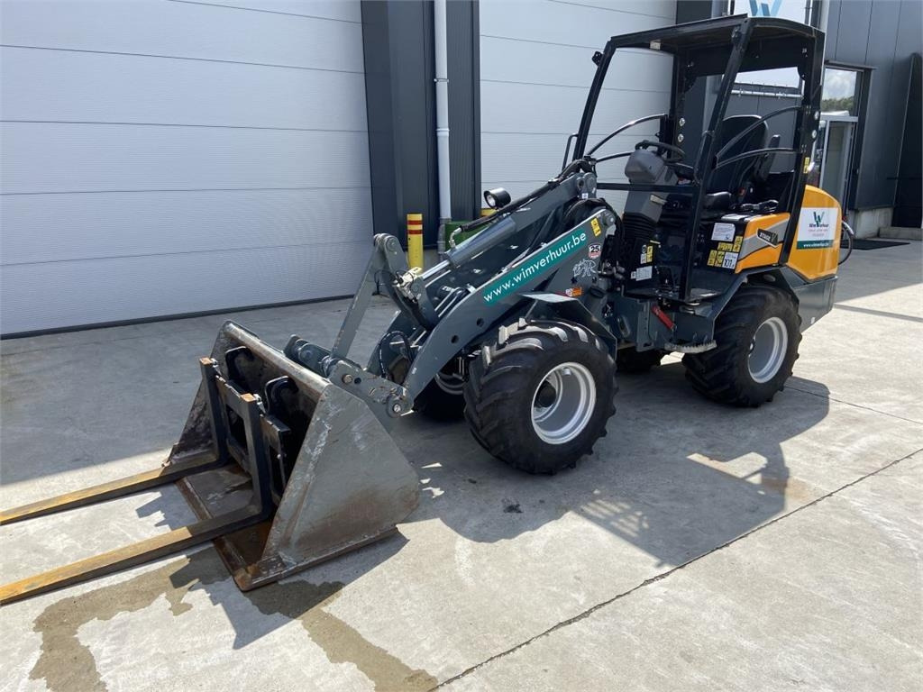 GiANT G2700 Xtra HD (6436) - Minilaadur: pilt 2 GiANT G2700 Xtra HD (6436) - Minilaadur: pilt 2