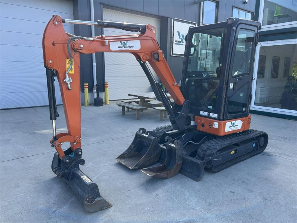 Hitachi ZX26U-6 (9989) - Miniekskavaator: pilt 2 Hitachi ZX26U-6 (9989) - Miniekskavaator: pilt 2