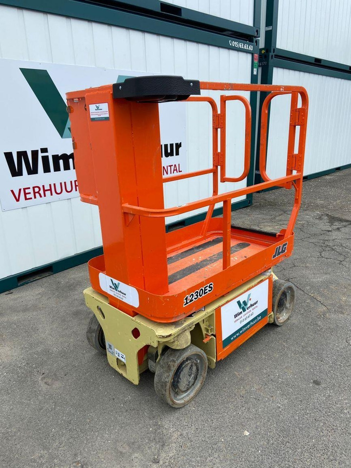 JLG 1230 ES (10150) - Käärlift: pilt 2 JLG 1230 ES (10150) - Käärlift: pilt 2