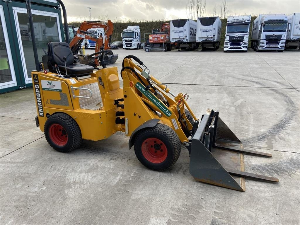 Knikmops KM100 (7123)  - Minilaadur: pilt 4 Knikmops KM100 (7123)  - Minilaadur: pilt 4