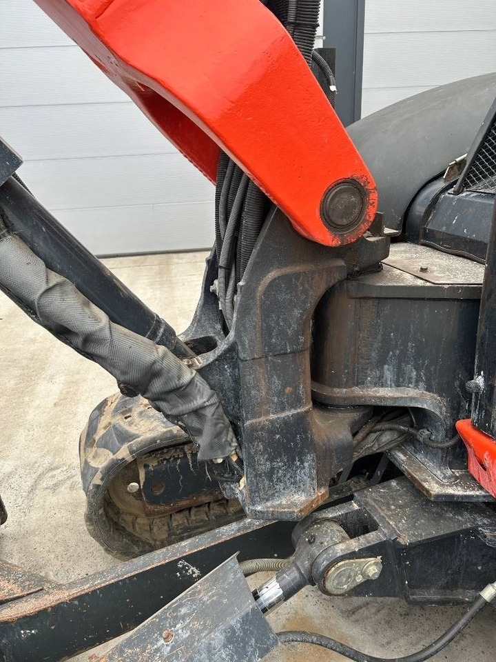 Miniekskavaator Kubota KX 080-4: pilt 6