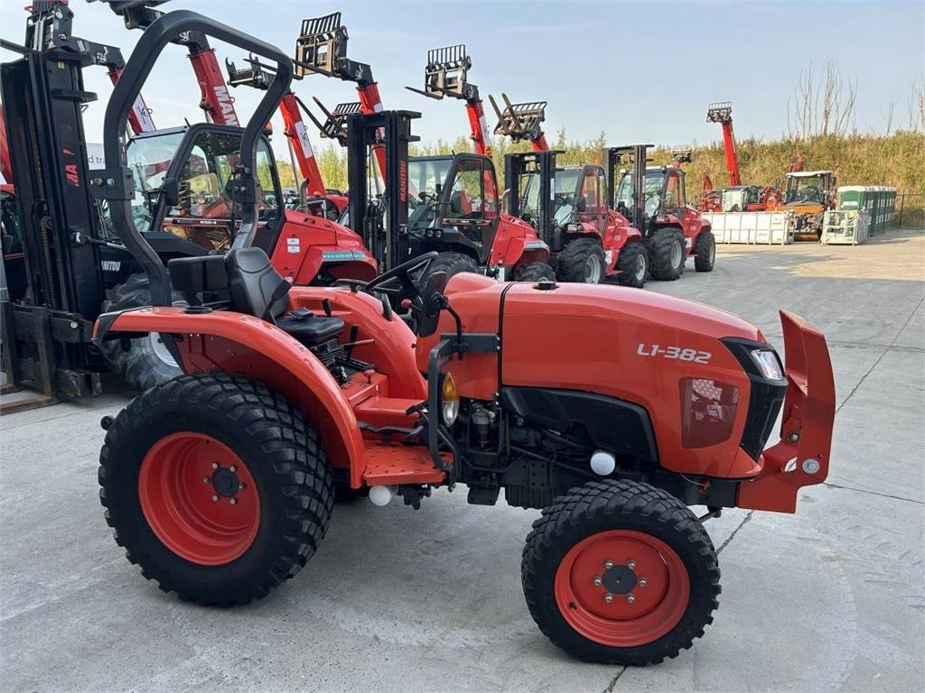Kubota L1-382 (5278) - Munitsipaaltraktor: pilt 4 Kubota L1-382 (5278) - Munitsipaaltraktor: pilt 4