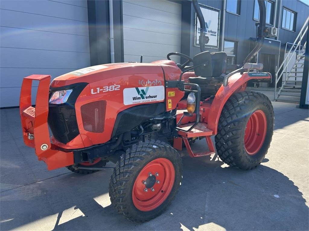 Kubota L1-382 (5283)  - Munitsipaaltraktor: pilt 2 Kubota L1-382 (5283)  - Munitsipaaltraktor: pilt 2