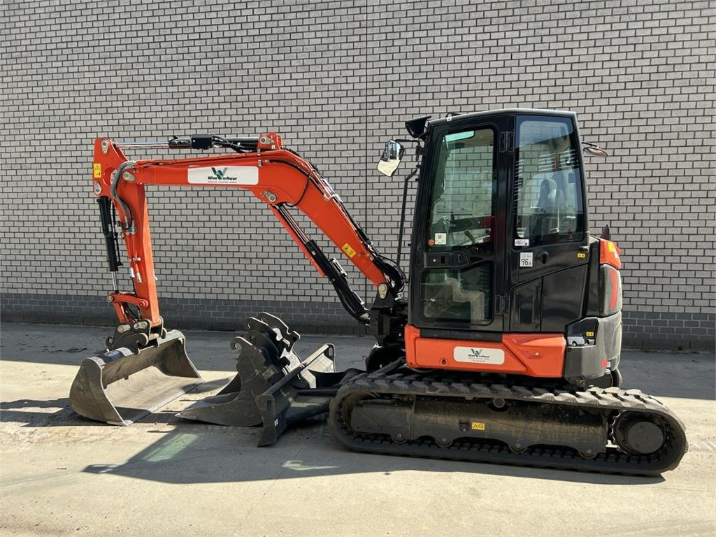Kubota U50-5 (9613) - Miniekskavaator: pilt 1 Kubota U50-5 (9613) - Miniekskavaator: pilt 1
