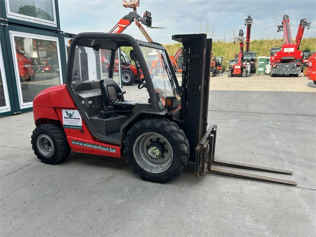 Manitou MH25-4 - Ebatasasel maastikul kohanduv kahveltõstuk: pilt 2 Manitou MH25-4 - Ebatasasel maastikul kohanduv kahveltõstuk: pilt 2