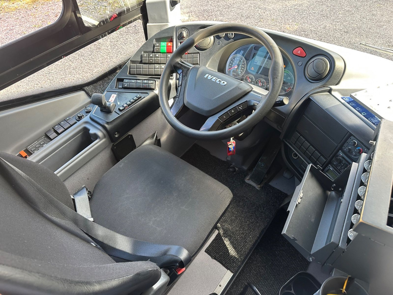 Iveco Irisbus Crossway LE (Klima*100 km/h*50 Sitz) - Linnaliini buss: pilt 4 Iveco Irisbus Crossway LE (Klima*100 km/h*50 Sitz) - Linnaliini buss: pilt 4
