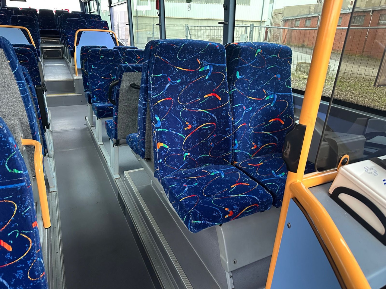 Iveco Irisbus Crossway LE SFR 152 DE*100 km/h*Schalt Iveco Irisbus Crossway LE SFR 152 DE*100 km/h*Schalt - Linnaliini buss: pilt 5 Iveco Irisbus Crossway LE SFR 152 DE*100 km/h*Schalt Iveco Irisbus Crossway LE SFR 152 DE*100 km/h*Schalt - Linnaliini buss: pilt 5