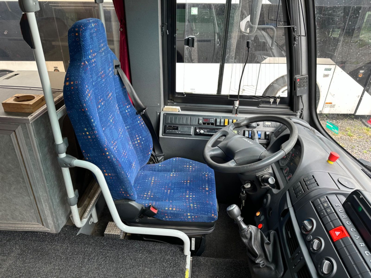 Iveco Kapena Tema 100 (32*Sitze*DE*TOP*Schalt) O510 Iveco Kapena Tema 100 , O 510, 818, Rapido - Väikebuss, Mikrobuss: pilt 4 Iveco Kapena Tema 100 (32*Sitze*DE*TOP*Schalt) O510 Iveco Kapena Tema 100 , O 510, 818, Rapido - Väikebuss, Mikrobuss: pilt 4