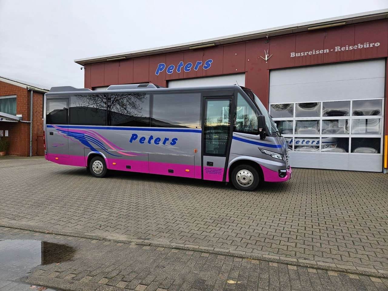 Iveco RAPIDO (Garantie 06.2027*30 Sitze) Rosero - Väikebuss, Mikrobuss: pilt 1 Iveco RAPIDO (Garantie 06.2027*30 Sitze) Rosero - Väikebuss, Mikrobuss: pilt 1