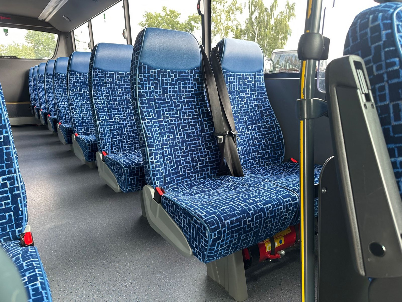 Iveco Rapido 70C18 (wenig Km*7.2t*33 Sitze) Rosero - Väikebuss, Mikrobuss: pilt 5 Iveco Rapido 70C18 (wenig Km*7.2t*33 Sitze) Rosero - Väikebuss, Mikrobuss: pilt 5