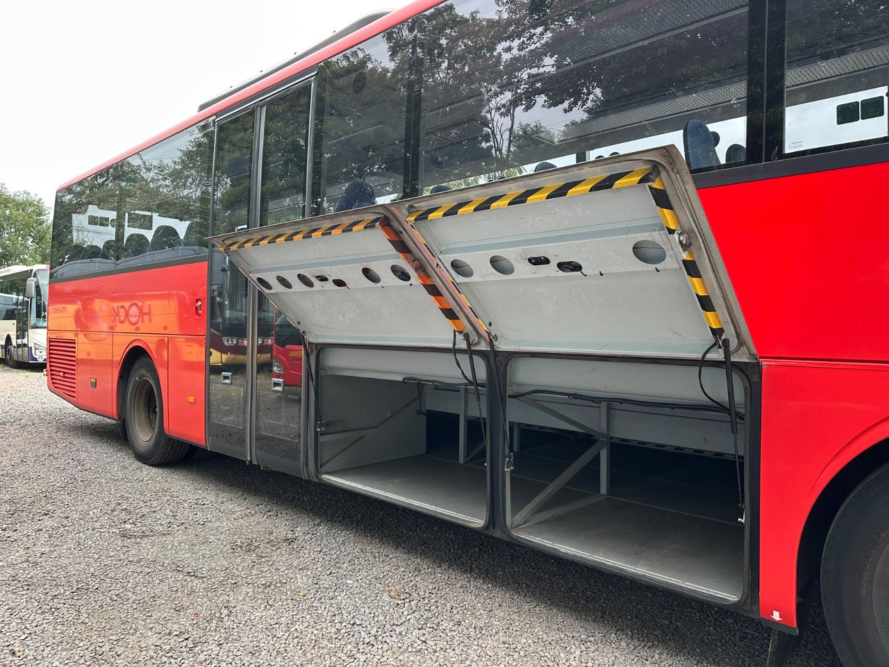 Maakonnaliini buss Mercedes-Benz O550 Integro (56 Sitze*Klima*Schalt): pilt 12