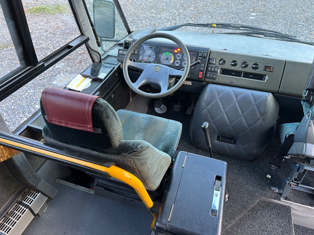 Mercedes-Benz O815 D Teamstar Auwärter (AC*7,49 t) - Väikebuss, Mikrobuss: pilt 3 Mercedes-Benz O815 D Teamstar Auwärter (AC*7,49 t) - Väikebuss, Mikrobuss: pilt 3