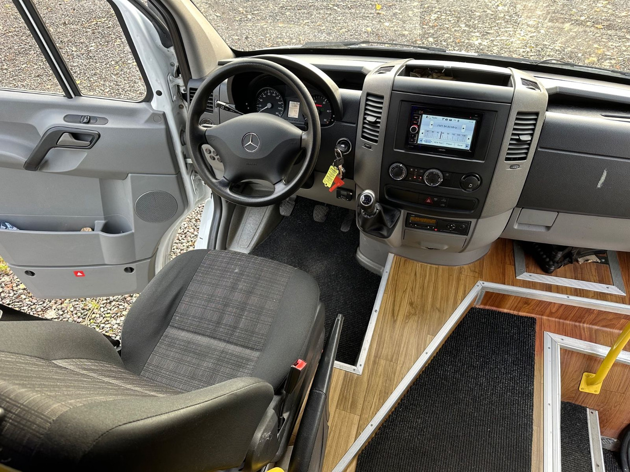 Mercedes-Benz Sprinter 516 CDi (DE*Klima*23 Reisesitze) - Väikebuss, Mikrobuss: pilt 4 Mercedes-Benz Sprinter 516 CDi (DE*Klima*23 Reisesitze) - Väikebuss, Mikrobuss: pilt 4