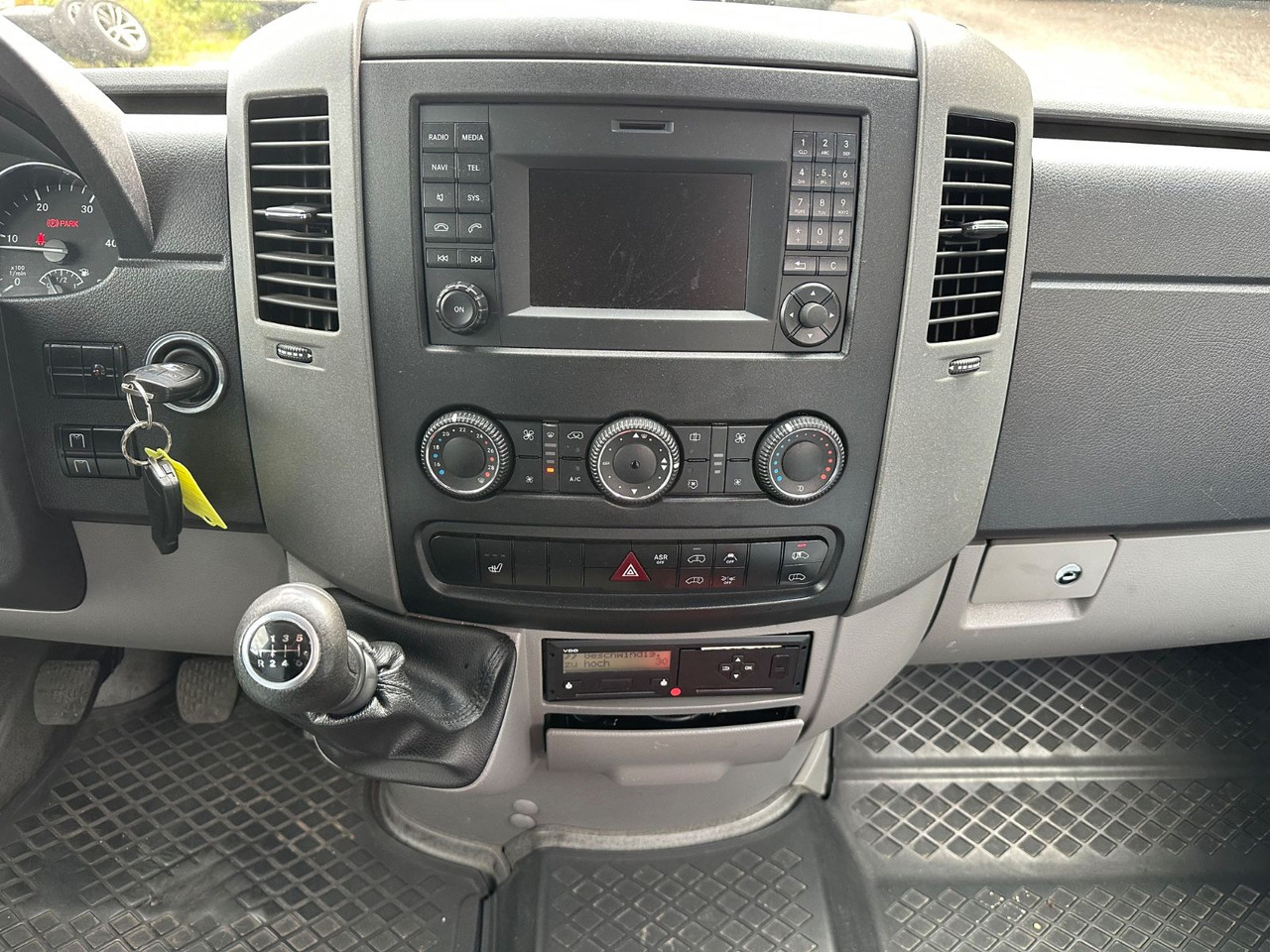 Väikebuss, Mikrobuss Mercedes-Benz Sprinter 516 CDi: pilt 14