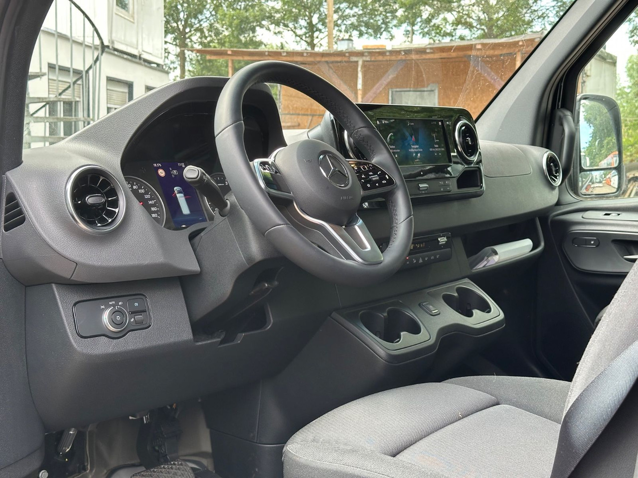 Mercedes-Benz Sprinter 519 CDi 4x4 H+L 360° Cam.*Navi*253.4 Km - Väikebuss, Mikrobuss: pilt 4 Mercedes-Benz Sprinter 519 CDi 4x4 H+L 360° Cam.*Navi*253.4 Km - Väikebuss, Mikrobuss: pilt 4