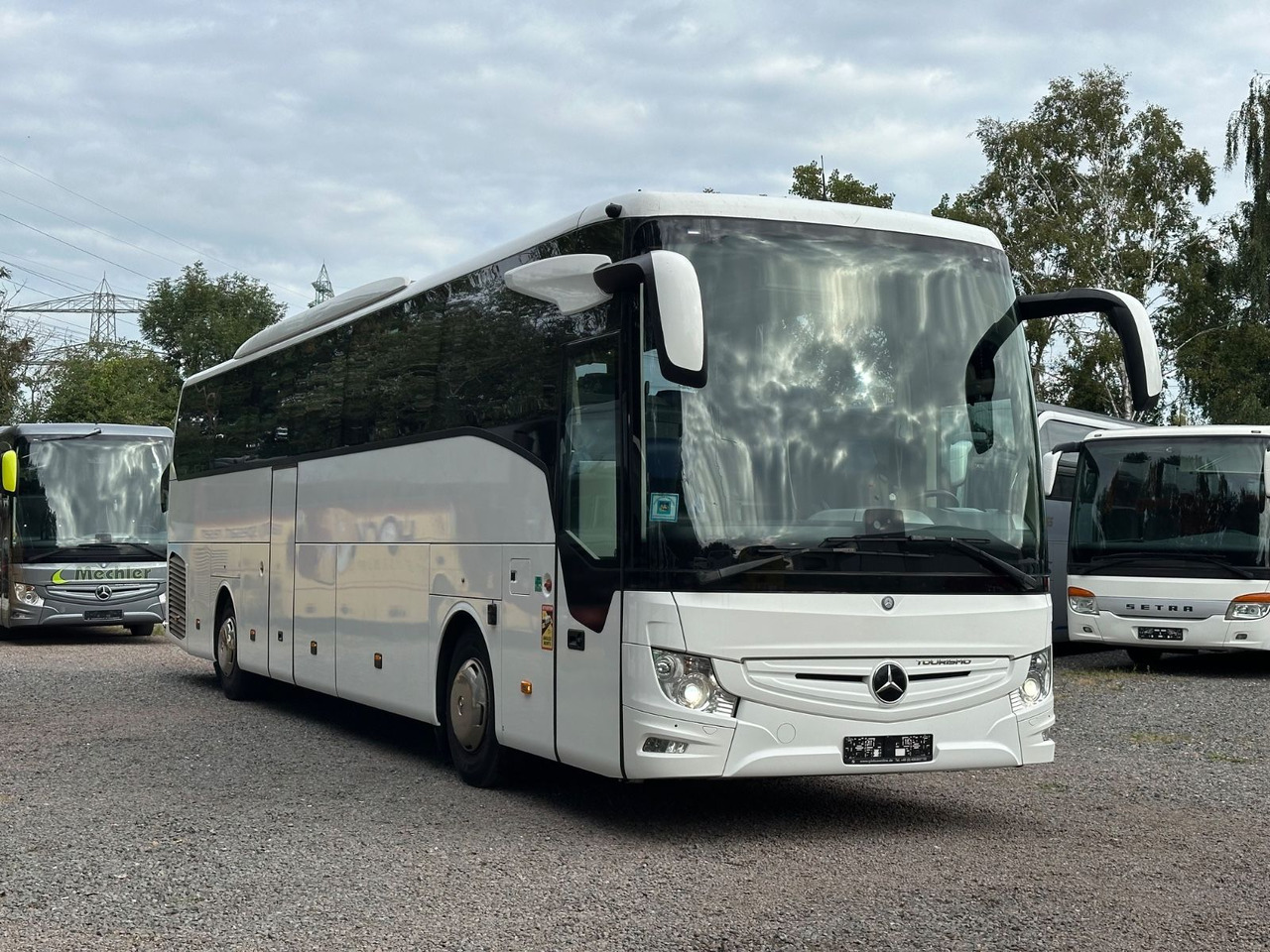 Mercedes-Benz Tourismo E 16 RHD-M/2A (wenig Km*TOP*61 Sitze) - Kaugsõidu buss: pilt 2 Mercedes-Benz Tourismo E 16 RHD-M/2A (wenig Km*TOP*61 Sitze) - Kaugsõidu buss: pilt 2