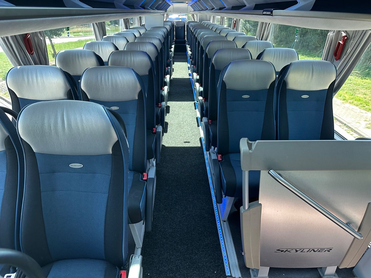 Neoplan P06 Skyliner L (83 Sitze*TOP*Motor Neu*Panorama) - Kahekordne buss: pilt 5 Neoplan P06 Skyliner L (83 Sitze*TOP*Motor Neu*Panorama) - Kahekordne buss: pilt 5