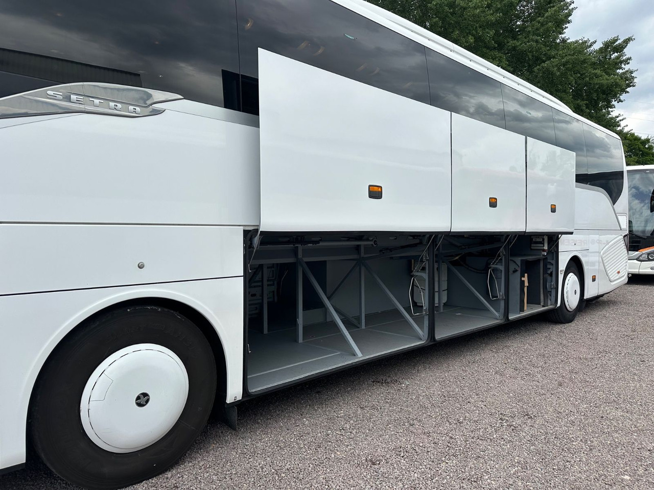 Setra S 516 HD/2A (54 Sitze*DE-Bus) - Kaugsõidu buss: pilt 4 Setra S 516 HD/2A (54 Sitze*DE-Bus) - Kaugsõidu buss: pilt 4