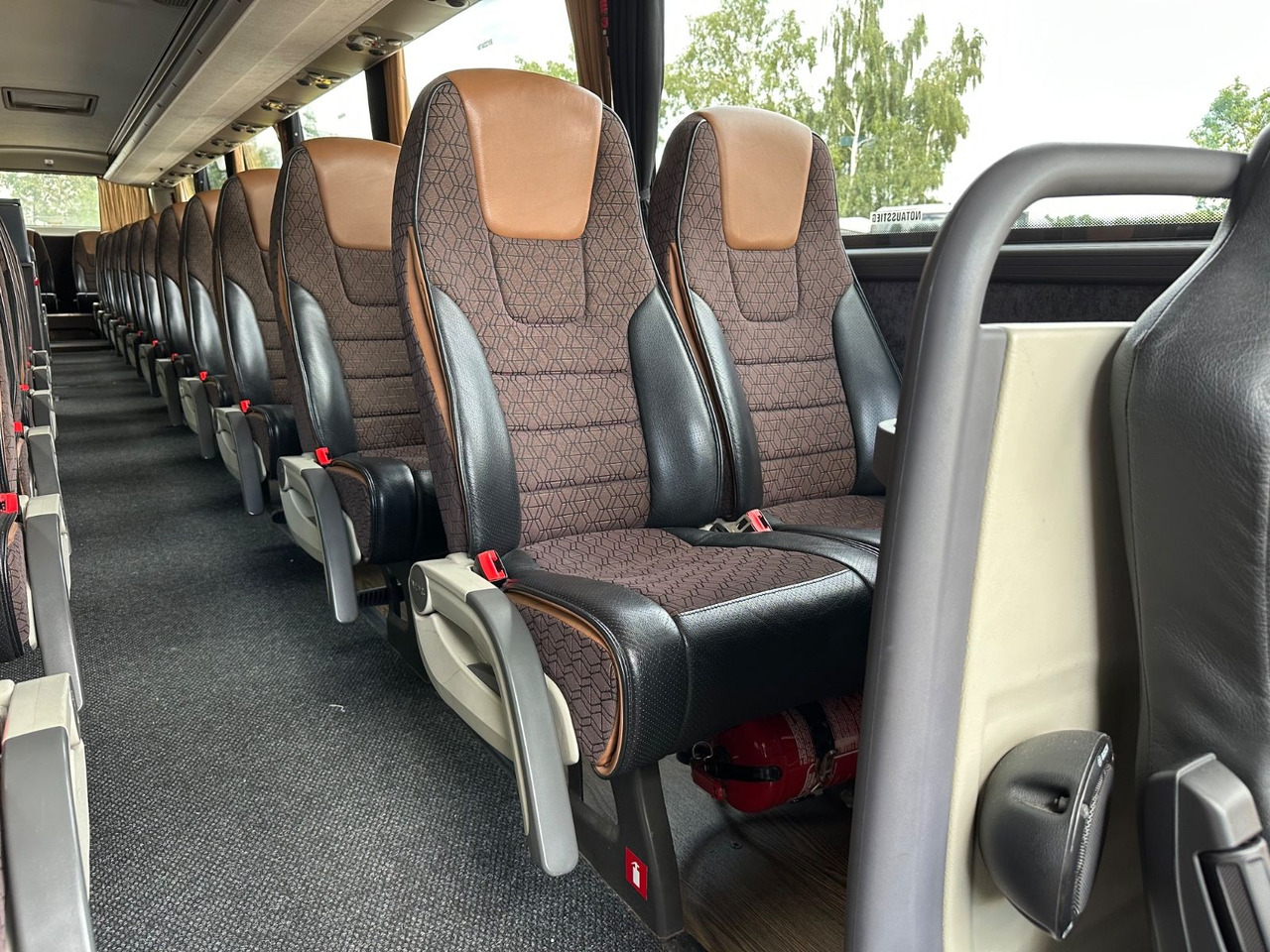 VDL Futura FHD 2 (TOP*DE*Reise) 515/ O350 - Kaugsõidu buss: pilt 5 VDL Futura FHD 2 (TOP*DE*Reise) 515/ O350 - Kaugsõidu buss: pilt 5
