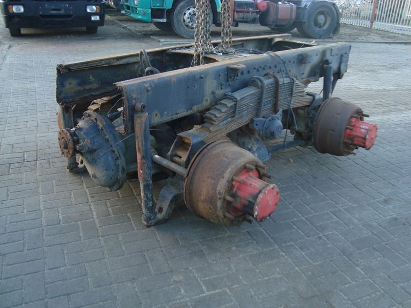 MERCEDES BENZ 6X4 6X6 8X4 8X8 - Telg ja varuosad: pilt 3 MERCEDES BENZ 6X4 6X6 8X4 8X8 - Telg ja varuosad: pilt 3
